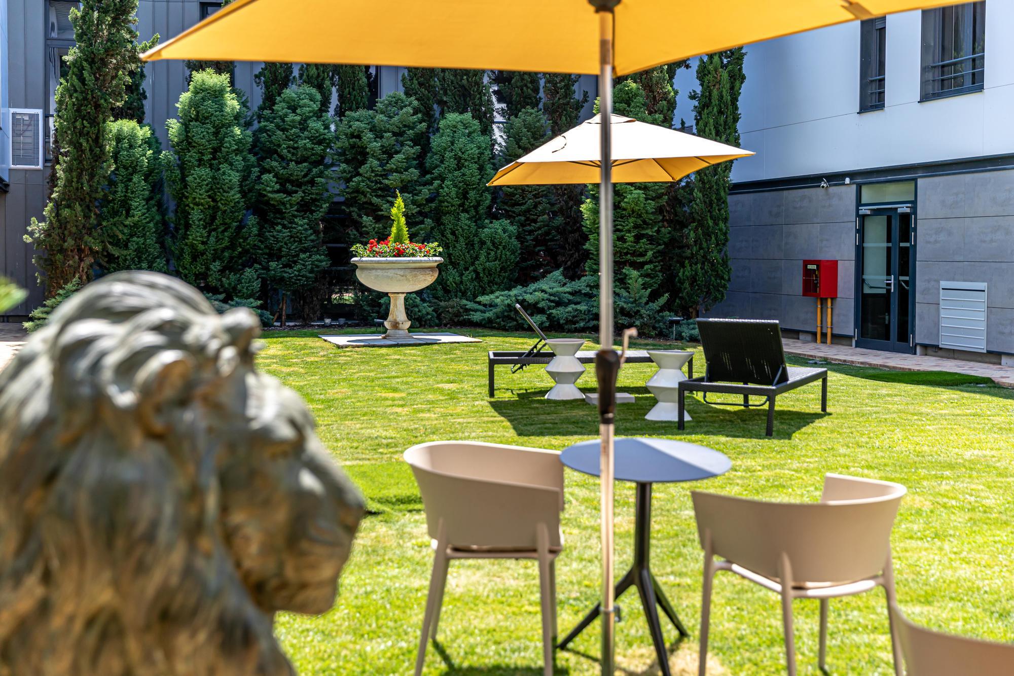 Les Jardins De St Cloud Aparthotel Saint-Cloud Eksteriør bilde