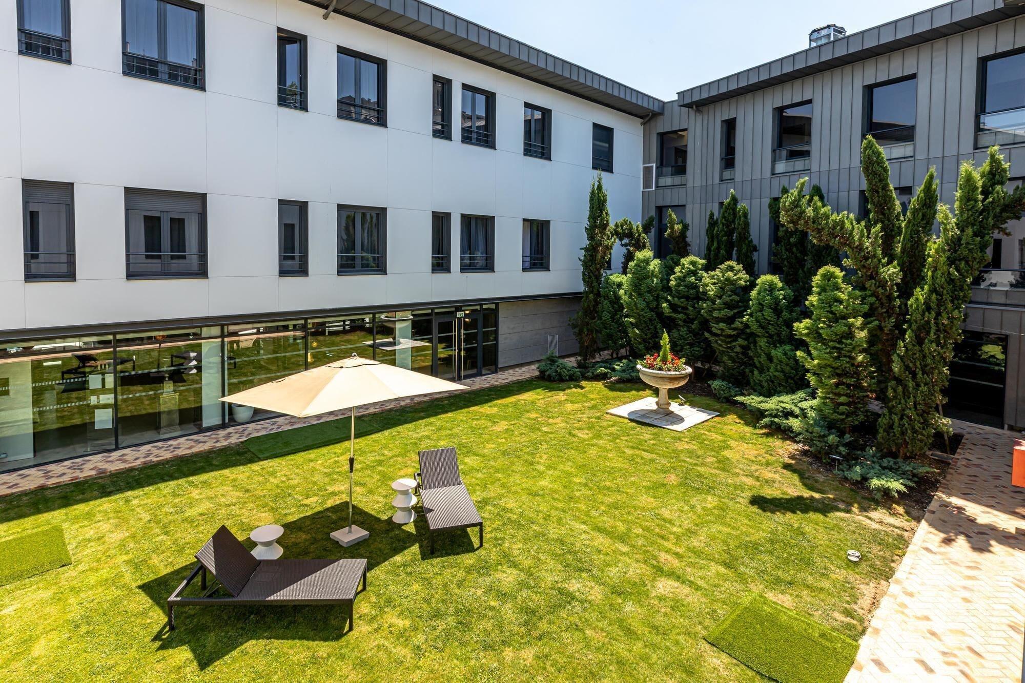 Les Jardins De St Cloud Aparthotel Saint-Cloud Eksteriør bilde